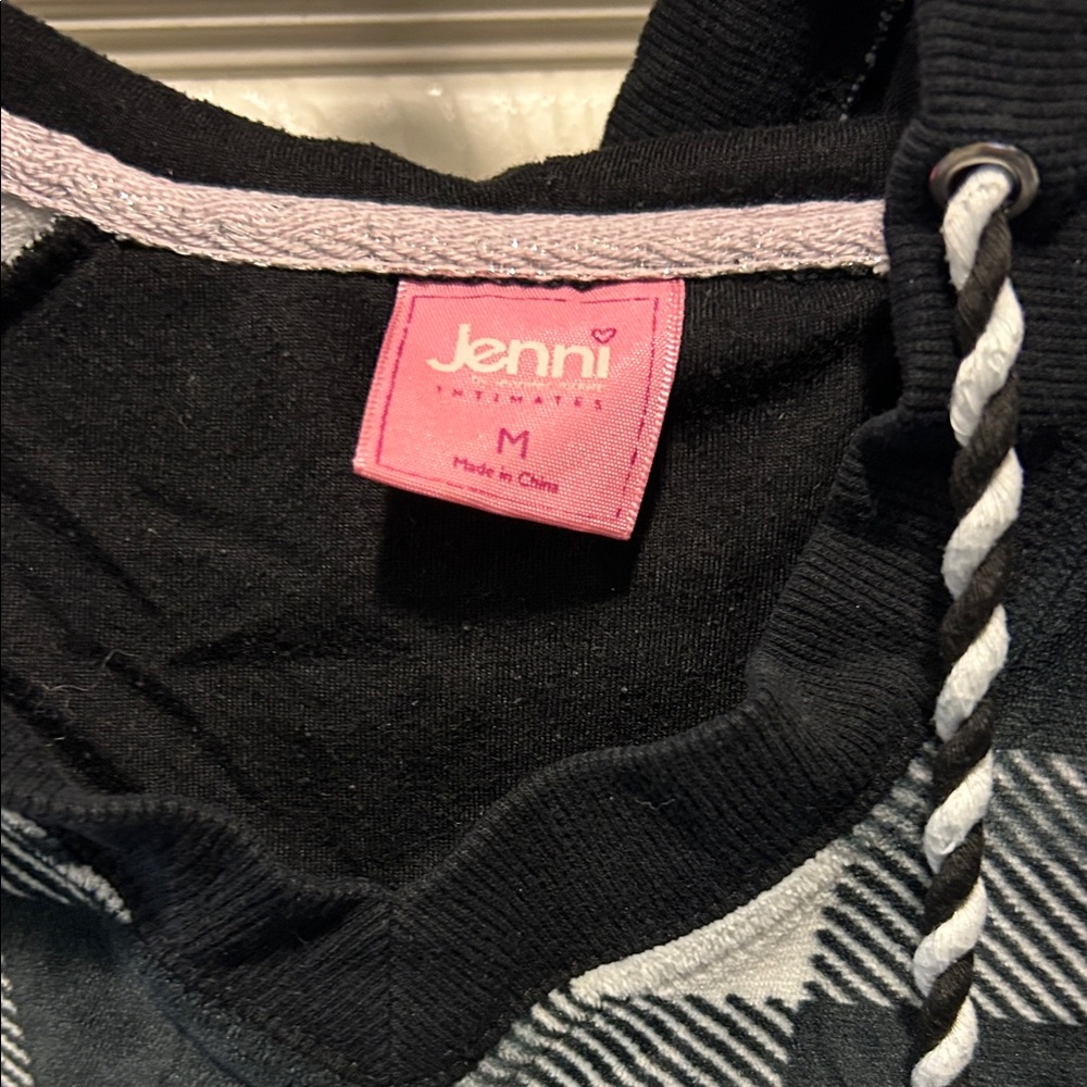 Jenni Black and White Plaid Women's Pajama Set - Picture 2 of 5